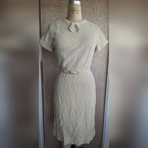 Vintage Extended Sleeve Knit Sweater Dress
